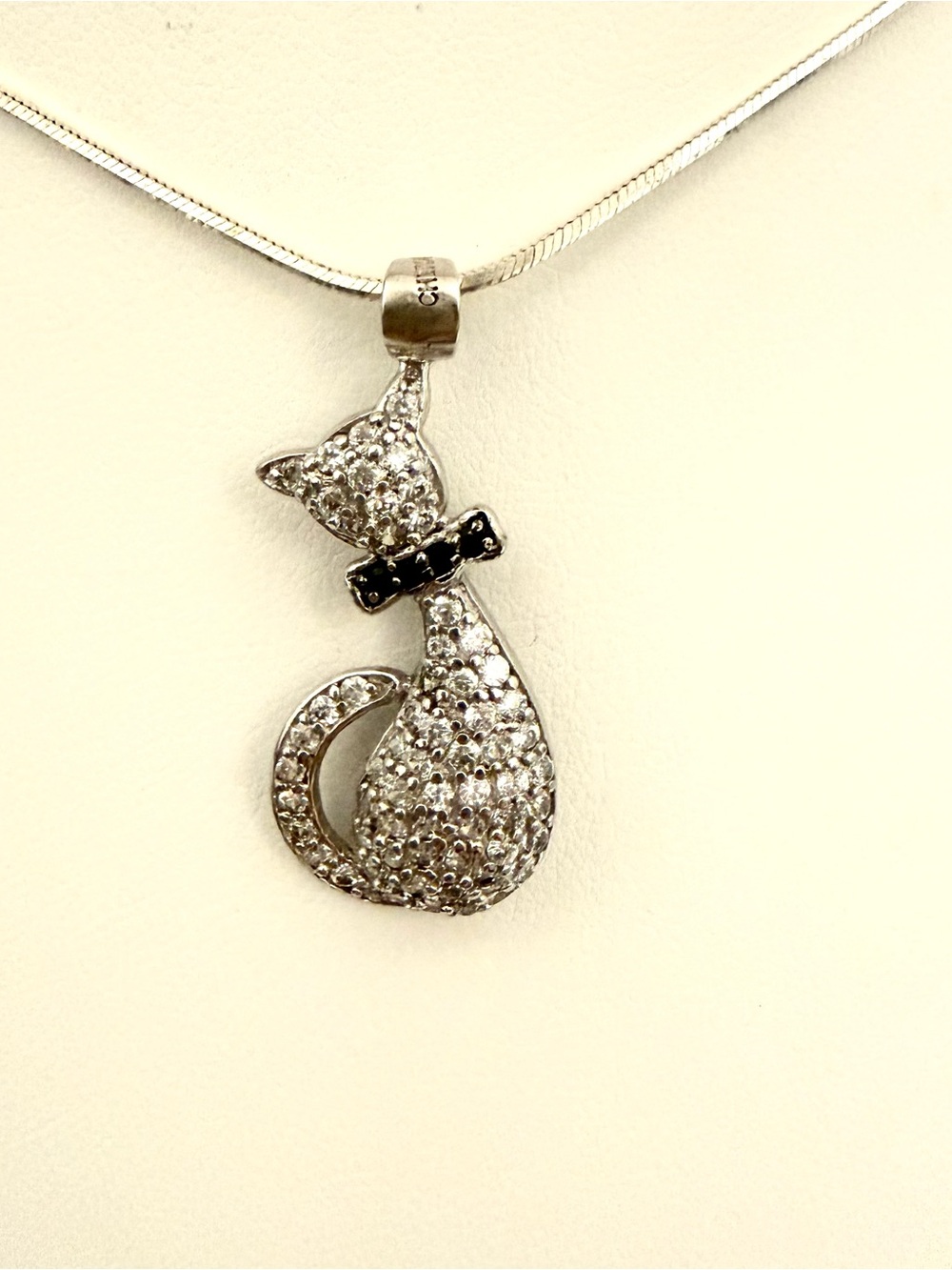 Sterling Silver S925 CZ Cat Pendant Necklace Black Bow Snake Chain